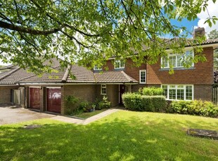 Detached house to rent in Old Farmhouse Drive, Oxshott, Leatherhead, Surrey KT22