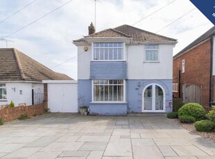 Detached house to rent in Pinewood Close, Ramsgate CT12