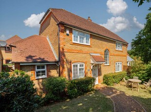Detached house to rent in Ripley Way, Epsom KT19