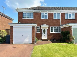 End terrace house to rent in Cardinals Court, Cawood, Selby YO8