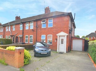 End terrace house to rent in Rowntree Avenue, York YO30