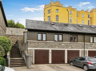 End terrace house to rent in Vanbrugh Lane, Bristol BS16