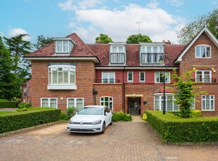 Flat for sale in Nascot Wood Road, Watford, Hertfordshire WD17