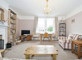 Flat for sale in Vict, Penarth CF64