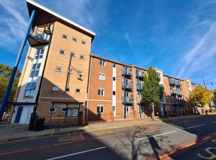 Flat to rent in 288 Stretford Road, Hulme, Manchester. M15