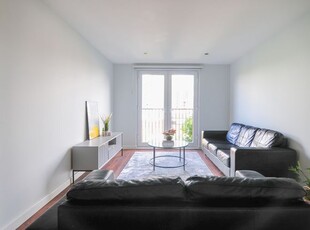 Flat to rent in 3 Bedroom Apartment – Alto, Sillavan Way, Salford M3