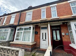 Flat to rent in Badger Avenue, Crewe CW1