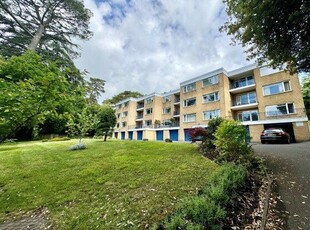 Flat to rent in Branksome Wood Road, Bournemouth BH4