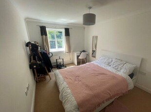 Flat to rent in Central Way, Clevedon BS21