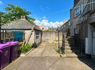 Flat to rent in Chapel Place, Montrose DD10
