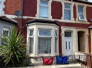 Flat to rent in Coedcae Street, Cardiff CF11