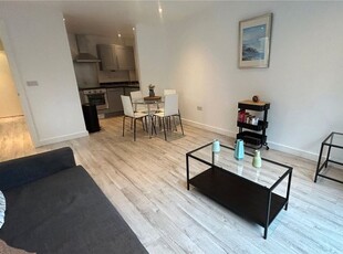 Flat to rent in Colton Street, Leicester LE1