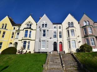 Flat to rent in Connaught Avenue, Mutley, Plymouth PL4