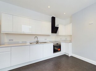 Flat to rent in Deptford Place, North Hill, Plymouth PL4
