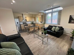 Flat to rent in Drayton Street, Manchester M15