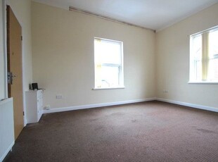 Flat to rent in Emberton Street, Wolstanton, Newcastle-Under-Lyme ST5