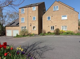 Flat to rent in Finsbury Place, Chipping Norton OX7