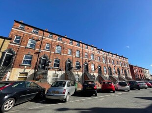Flat to rent in Flat 2, Providence Avenue, Leeds, West Yorkshire LS6