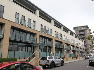 Flat to rent in Grand Hotel Road, Plymouth PL1