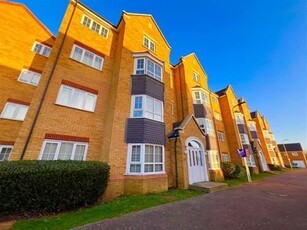 Flat to rent in Henley Road, Bedford MK40
