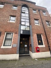 Flat to rent in Henry Street, Liverpool L1