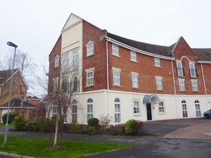 Flat to rent in Holland House Road, Walton-Le-Dale, Preston PR5
