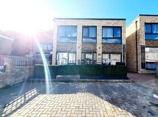 Flat to rent in Kimbery House, 140 Lancaster Road, Barnet EN4