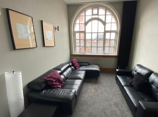 Flat to rent in Lancaster House, 71 Whitworth Street, Manchester M1