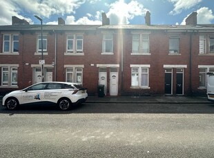 Flat to rent in Laurel Street, Wallsend NE28