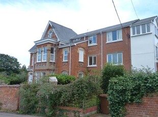 Flat to rent in Lodge Road, Tiverton EX16