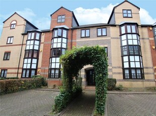 Flat to rent in Maltings Place, Reading, Berkshire RG1