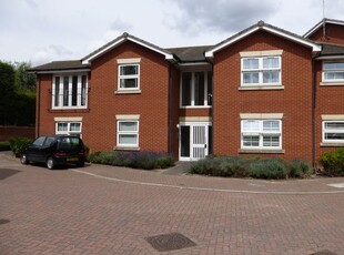 Flat to rent in Maltings Way, Bury St. Edmunds IP32
