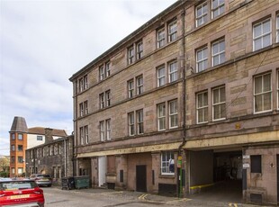 Flat to rent in Maritime Street, Edinburgh EH6