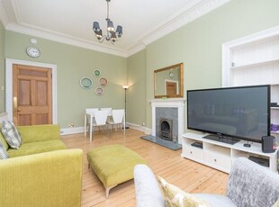 Flat to rent in Mcdonald Road, Edinburgh EH7