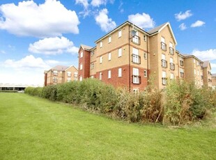 Flat to rent in Murrayfield House, 8 Twickenham Close, Swindon, Wiltshire SN3