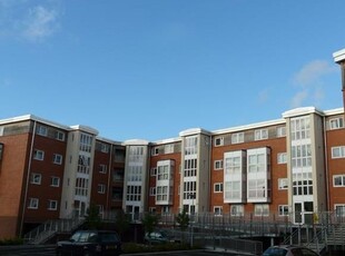 Flat to rent in Nautica House, The Waterfront, Selby YO8