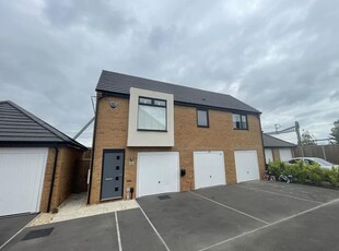 Flat to rent in New Dawn Place, Swindon SN1