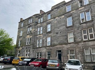 Flat to rent in Newton Street, Gorgie, Edinburgh EH11