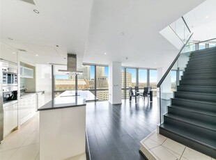 Flat to rent in No. 1 West India Quay, 26 Hertsmere Road, Canary Wharf, London E14