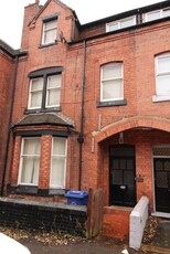 Flat to rent in Northcote Place, Newcastle-Under-Lyme ST5