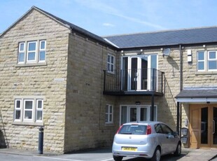 Flat to rent in Old Fold, Farsley, Pudsey LS28