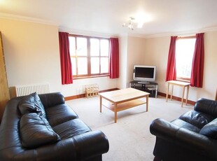 Flat to rent in Polmuir Road, First Floor AB11