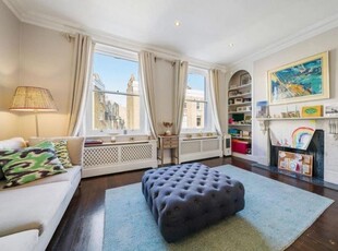 Flat to rent in Redesdale Street, London SW3
