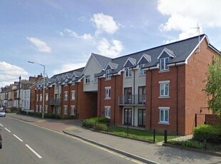 Flat to rent in Sanders Place, Walsworth Road, Hitchin SG4