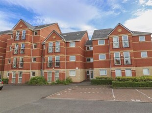 Flat to rent in Signet Square, Stoke, Coventry CV2