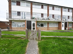 Flat to rent in St Thomas Court, Pagham, Bognor Regis PO21