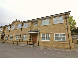 Flat to rent in The Sidings, Fenny Stratford, Milton Keynes MK2