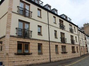 Flat to rent in West Silvermills Lane, Stockbridge, Edinburgh EH3