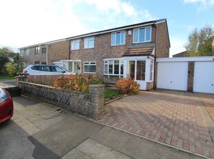 Link-detached house to rent in Cornel Close, Marston Green, Birmingham B37