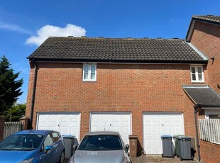 Link-detached house to rent in Cox Close, Ipswich IP5